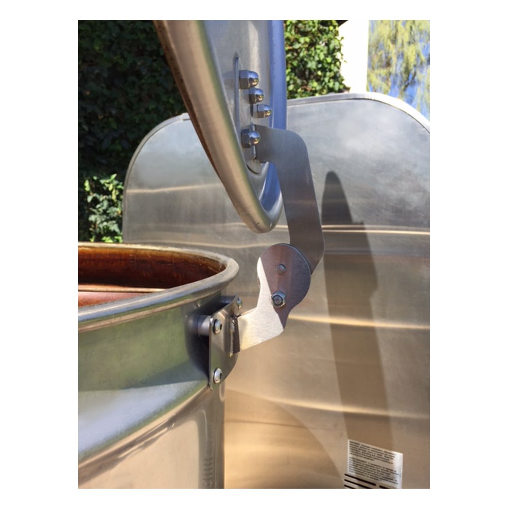 Close-up of the sturdy welded hinge pin and textured matte black finish on the BBQ drum smoker lid hinge from an angled